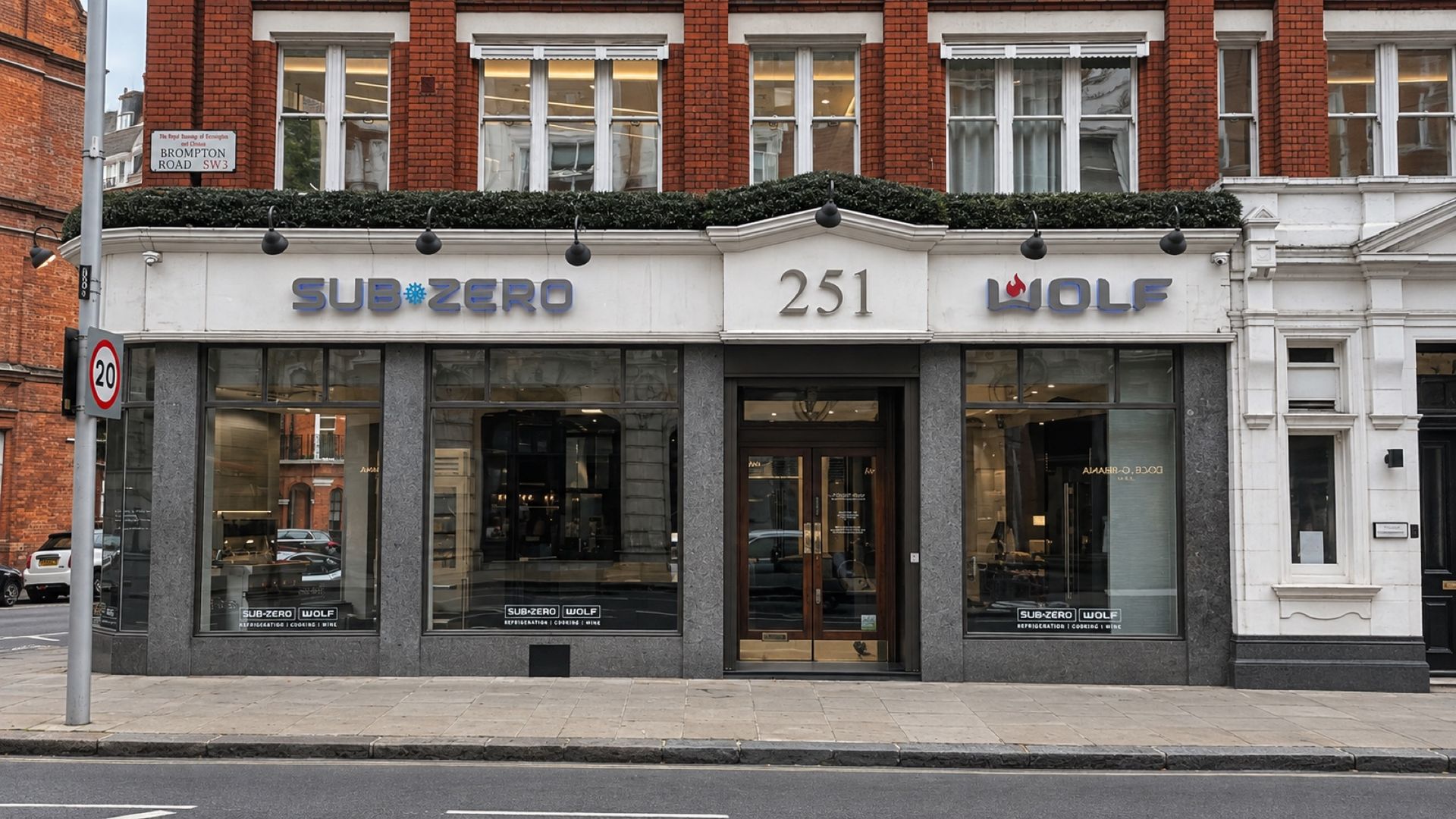 Bespoke metal lettering on a showroom fascia, Brompton Road